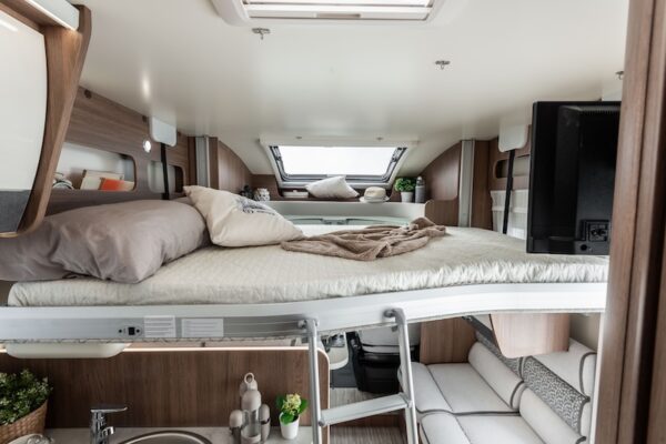 Elnagh Baron 560 020